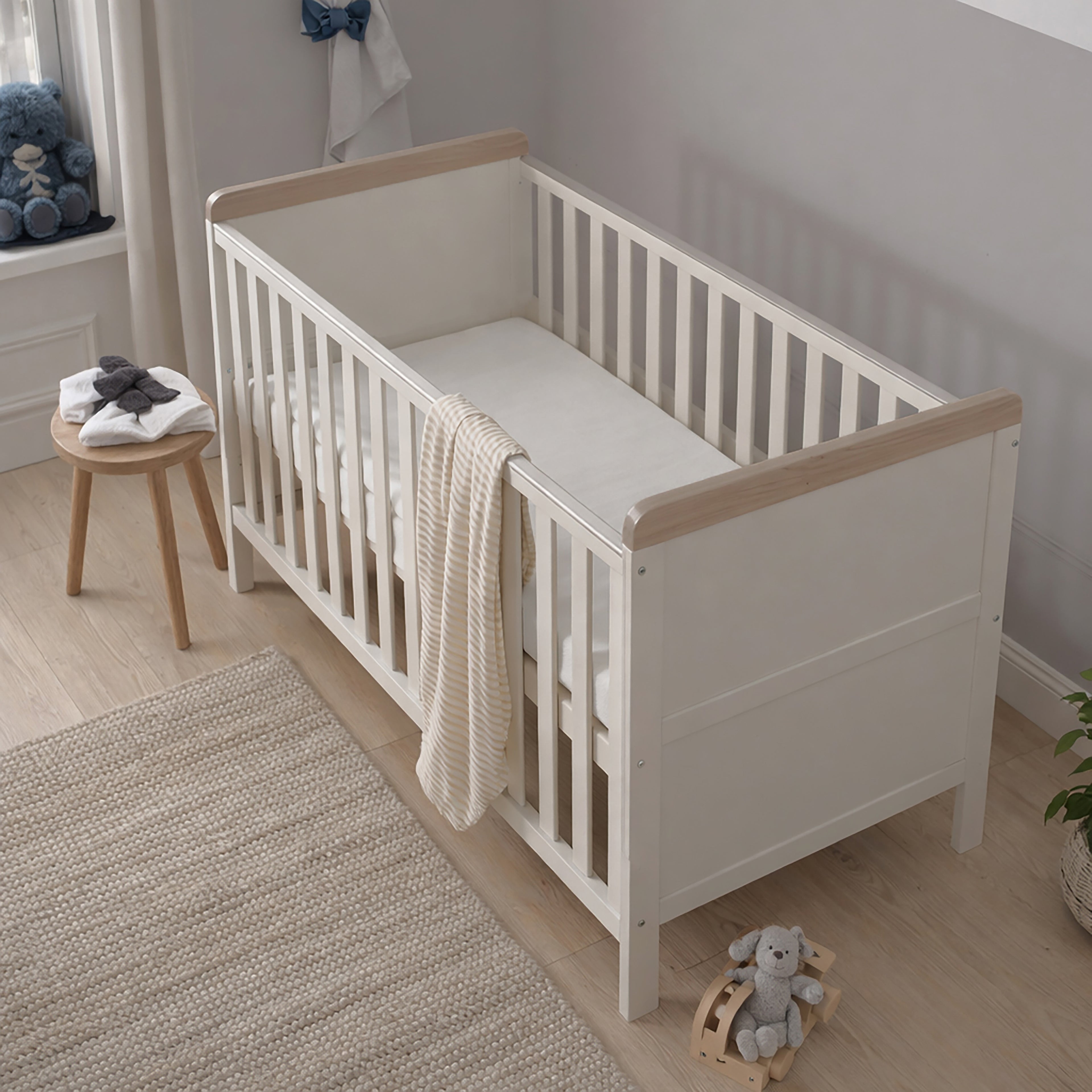 Haddington Cot Bed with Changing Unit