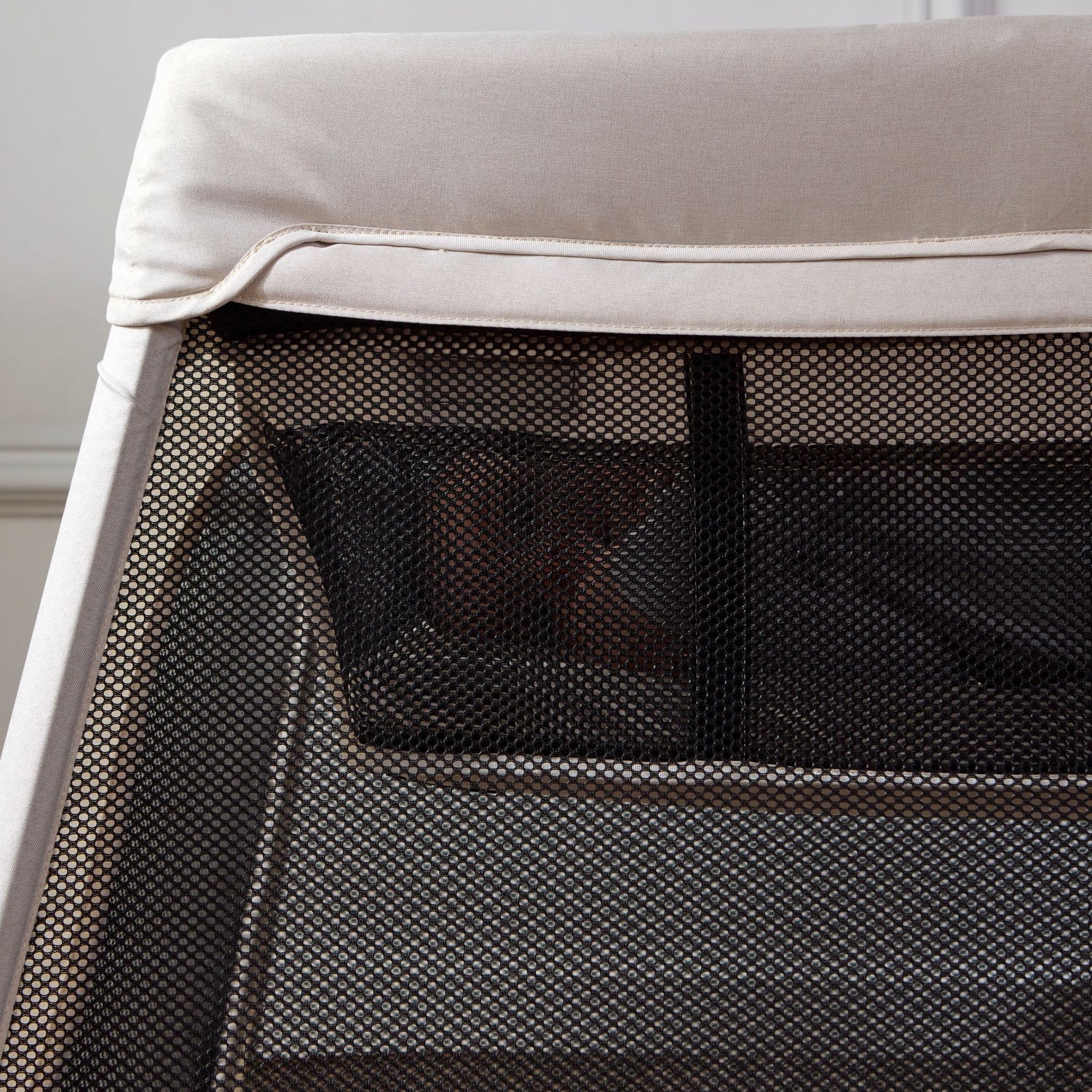 Air2 Travel Cot